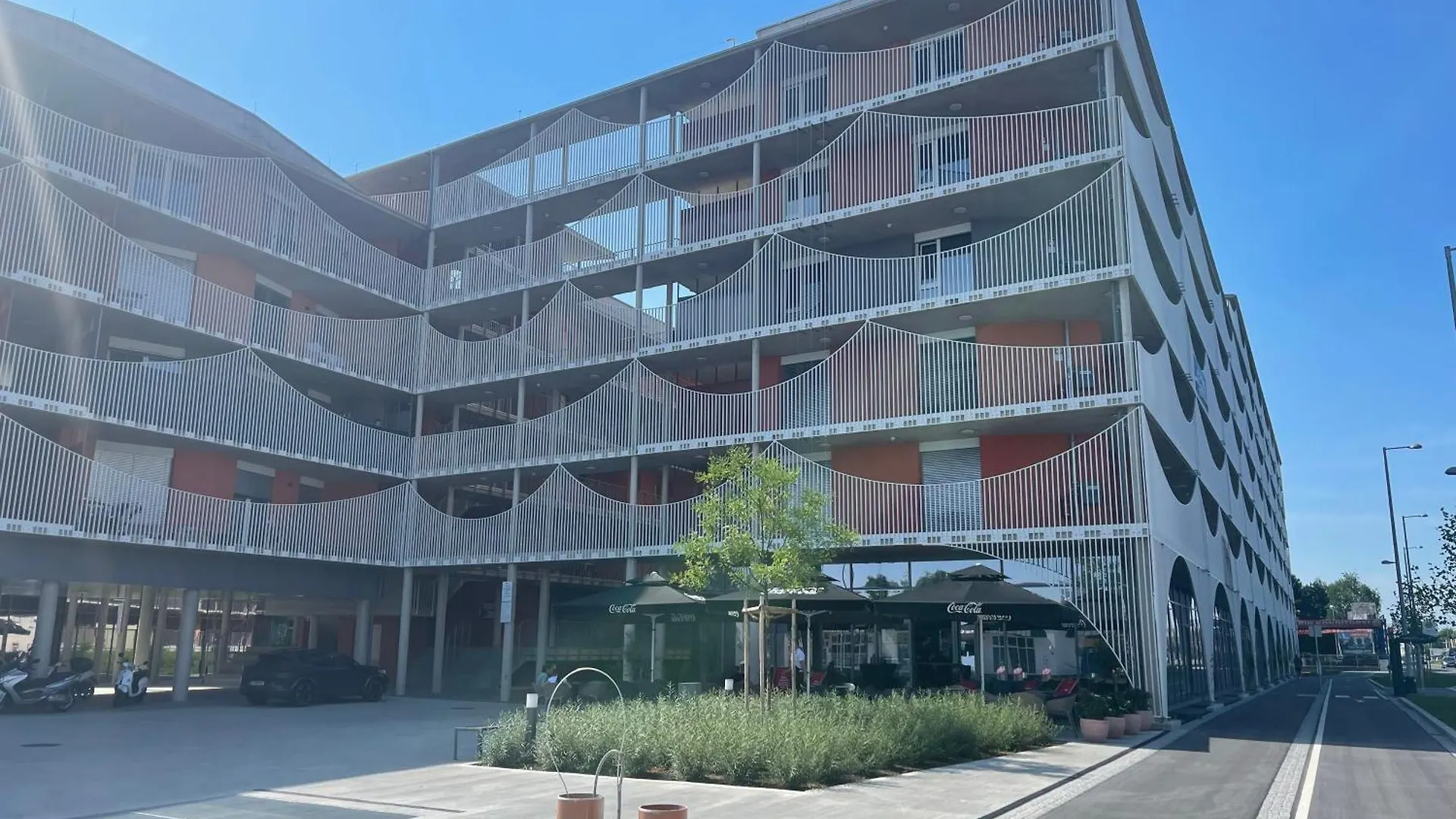 Luxusapartment Mit 40 Qm Terrasse, E-Parkplatz Und Parkplatz Graz Austria